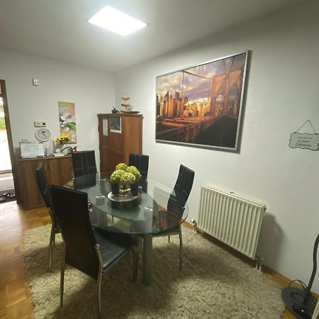Dachgeschoss In Einem Reihenhaus Apartment Heidelberg Exterior photo